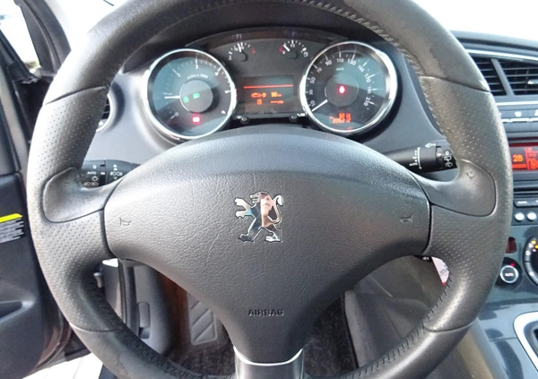 Peugeot 5008 cena 25000 przebieg: 226000, rok produkcji 2010 z Suraż małe 596